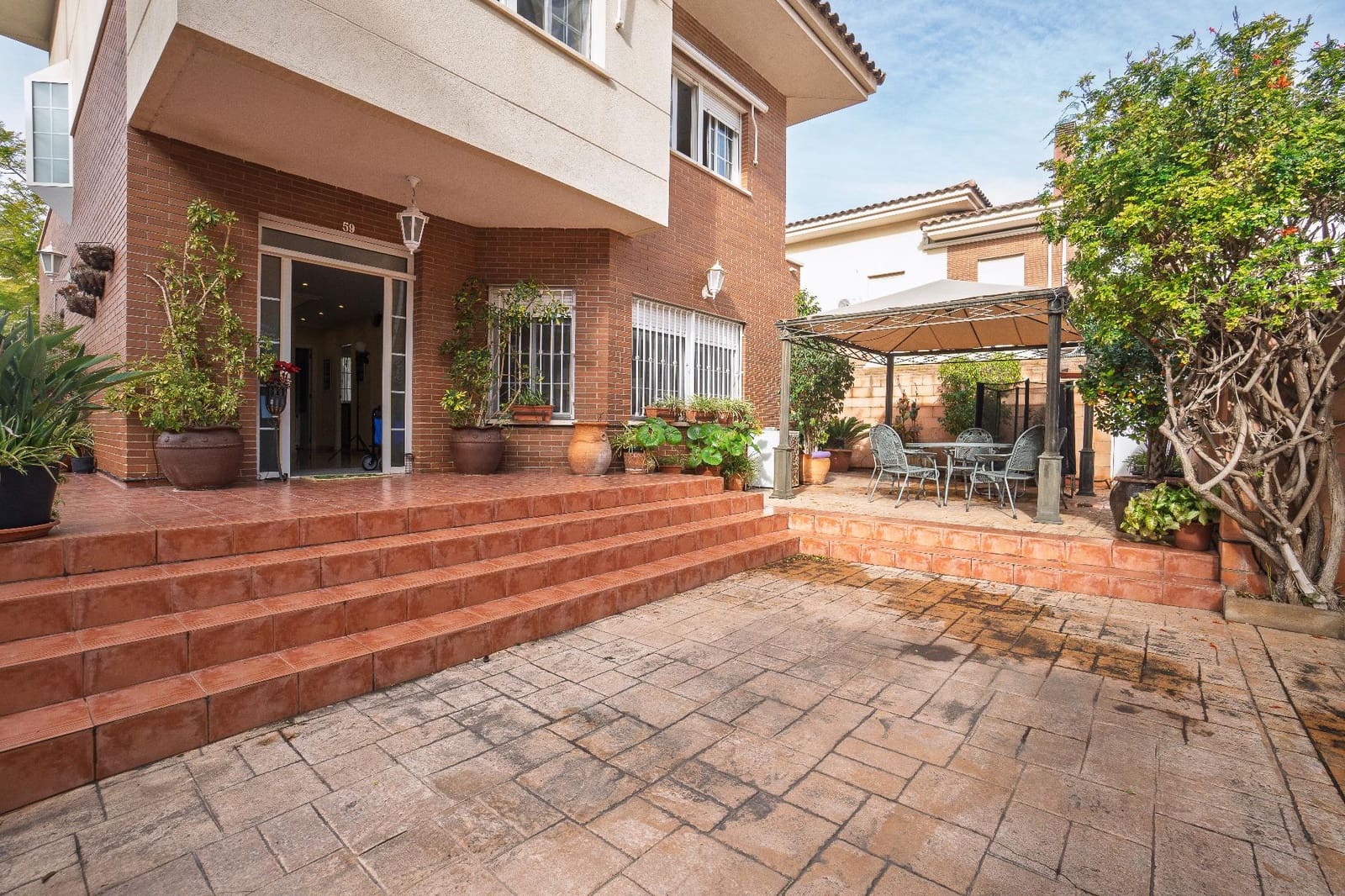 6 slaapkamer Villa te koop in Elche / Elx met garage - € 650.000 (Ref: 9596062)