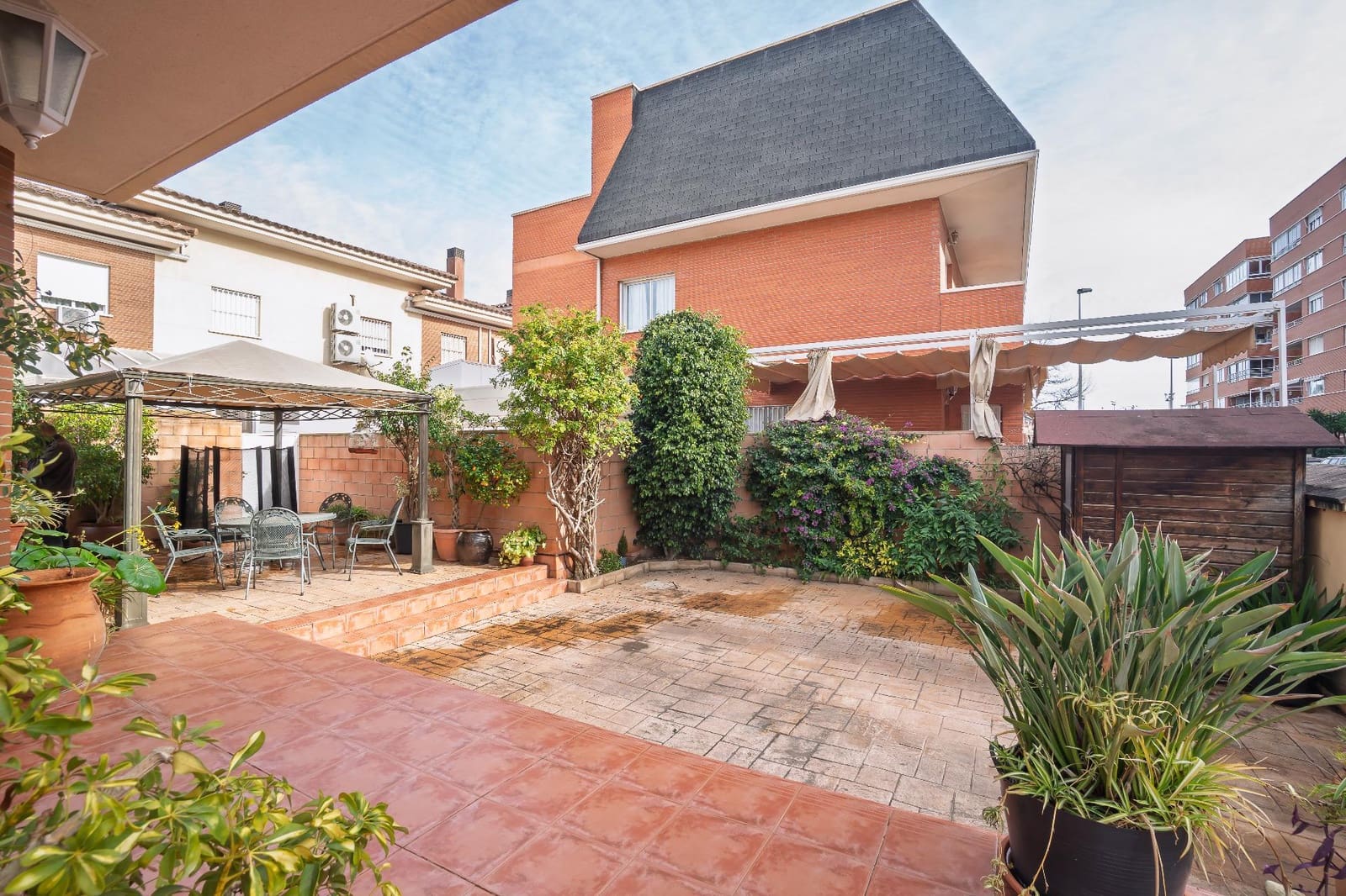 6 slaapkamer Villa te koop in Elche / Elx met garage - € 650.000 (Ref: 9596062)