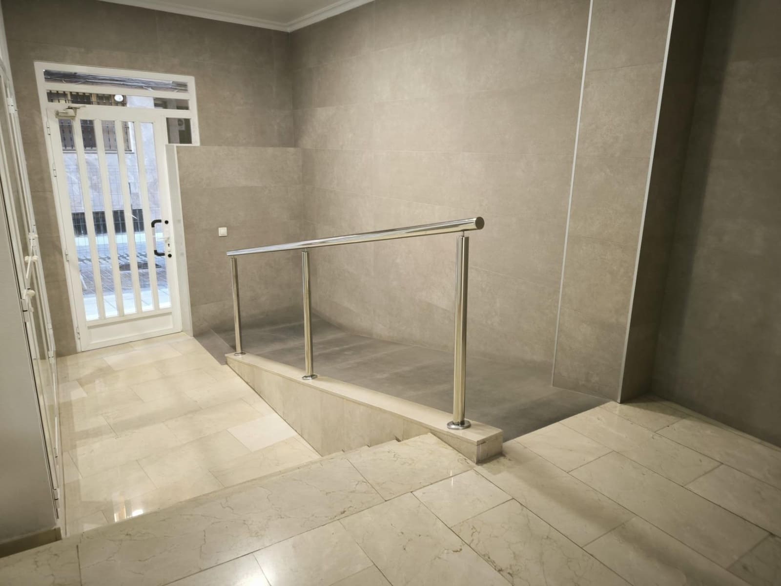 Appartement de 3 chambres à louer à Elche / Elx - 950 € (Ref: 9596064)