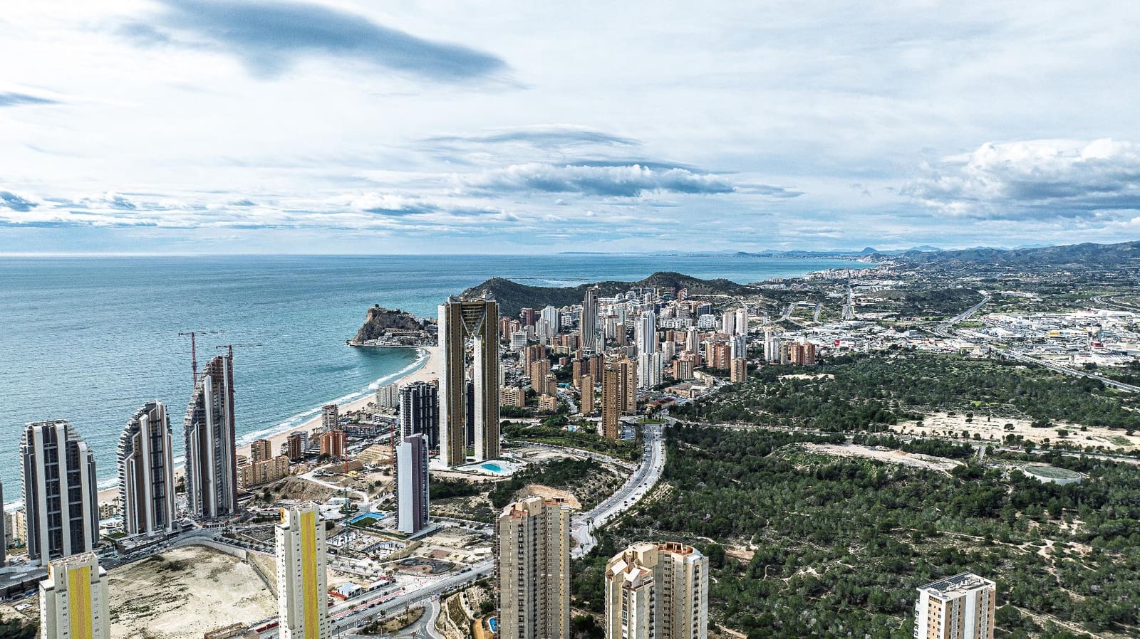 2 sypialnia Mieszkanie na sprzedaż w Benidorm z basenem - 319 000 € (Ref: 9611476)