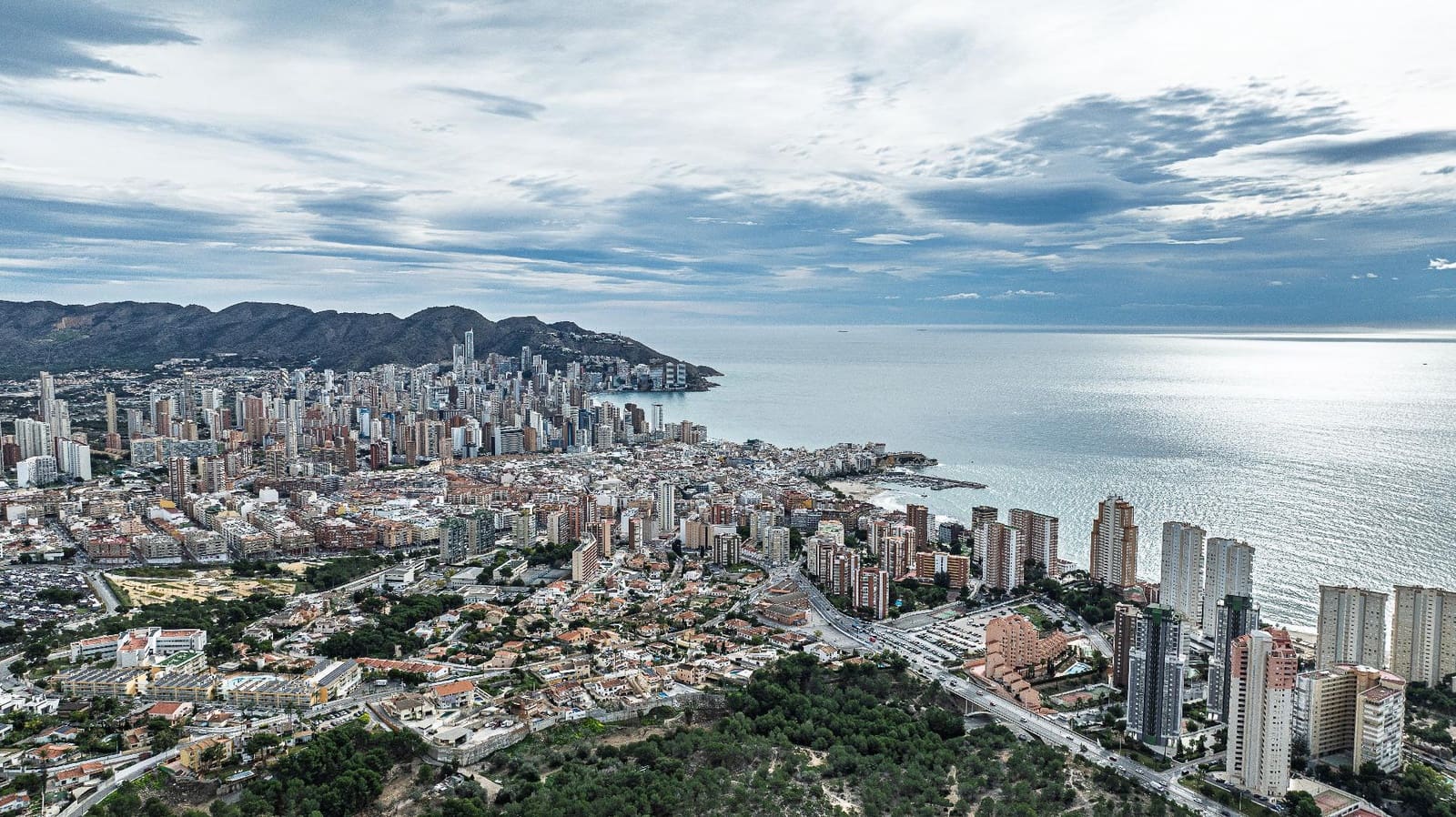 2 sypialnia Mieszkanie na sprzedaż w Benidorm z basenem - 319 000 € (Ref: 9611476)