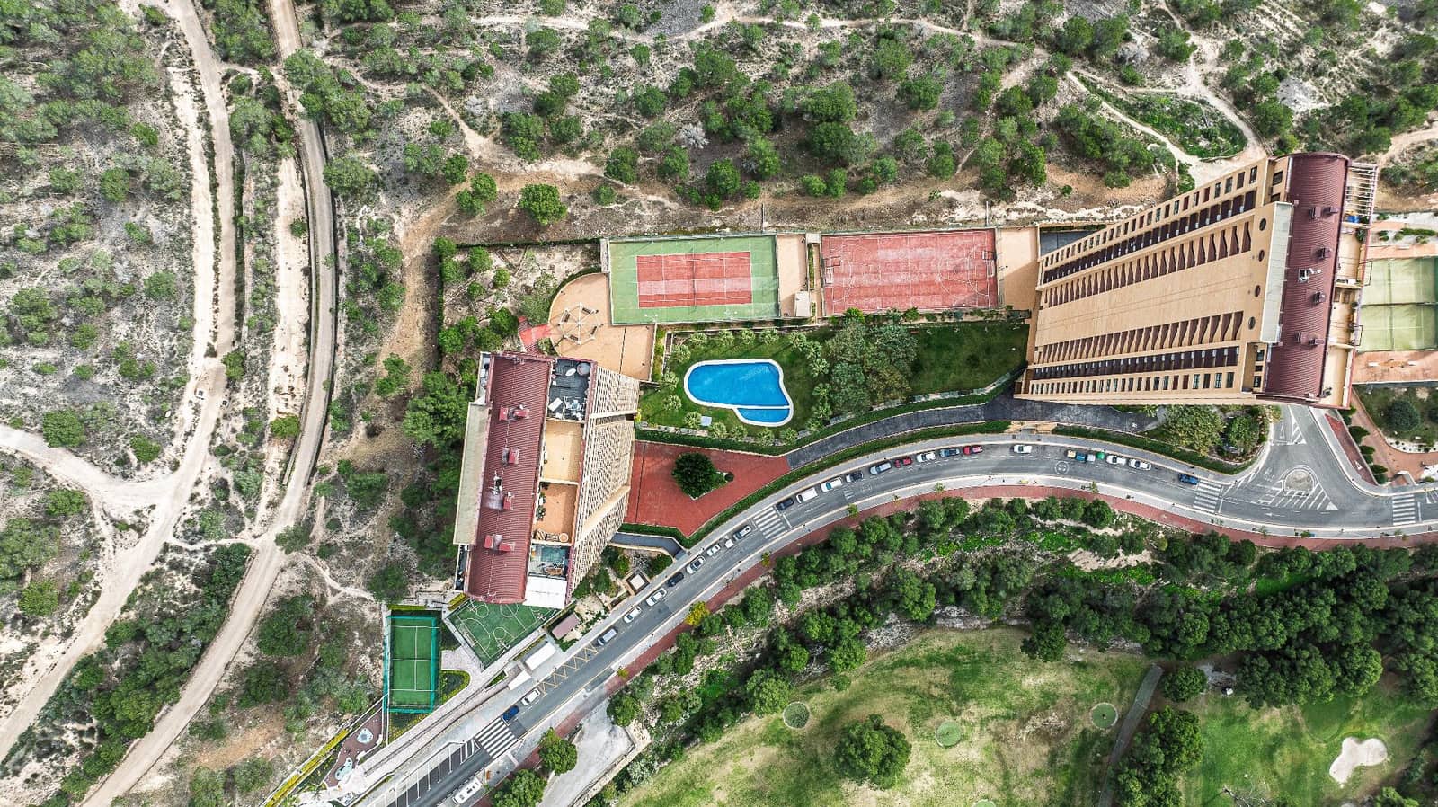 2 sypialnia Mieszkanie na sprzedaż w Benidorm z basenem - 319 000 € (Ref: 9611476)