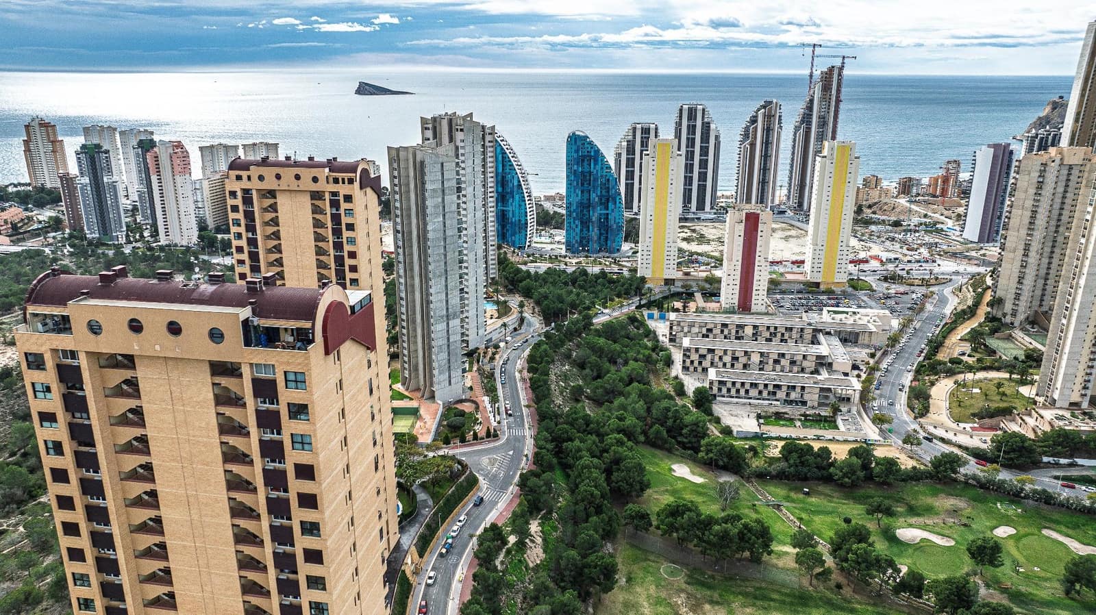 2 sypialnia Mieszkanie na sprzedaż w Benidorm z basenem - 319 000 € (Ref: 9611476)