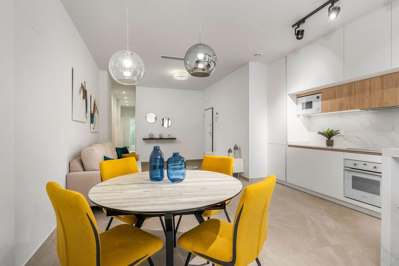 2 bedroom Apartment for sale in Torrevieja with pool - € 249,000 (Ref: 9611479)