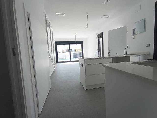 3 soveværelse Villa til salg i Daya Nueva med swimmingpool - € 311.000 (Ref: 9615376)