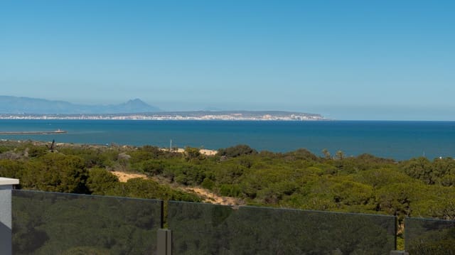 Apartamento de 3 habitaciones en Zona Pueblo, Guardamar del Segura en venta con piscina - 510.000 € (Ref: 9621751)