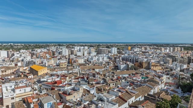 4 slaapkamer Rijtjeshuis te koop in Oliva - € 139.000 (Ref: 9627446)