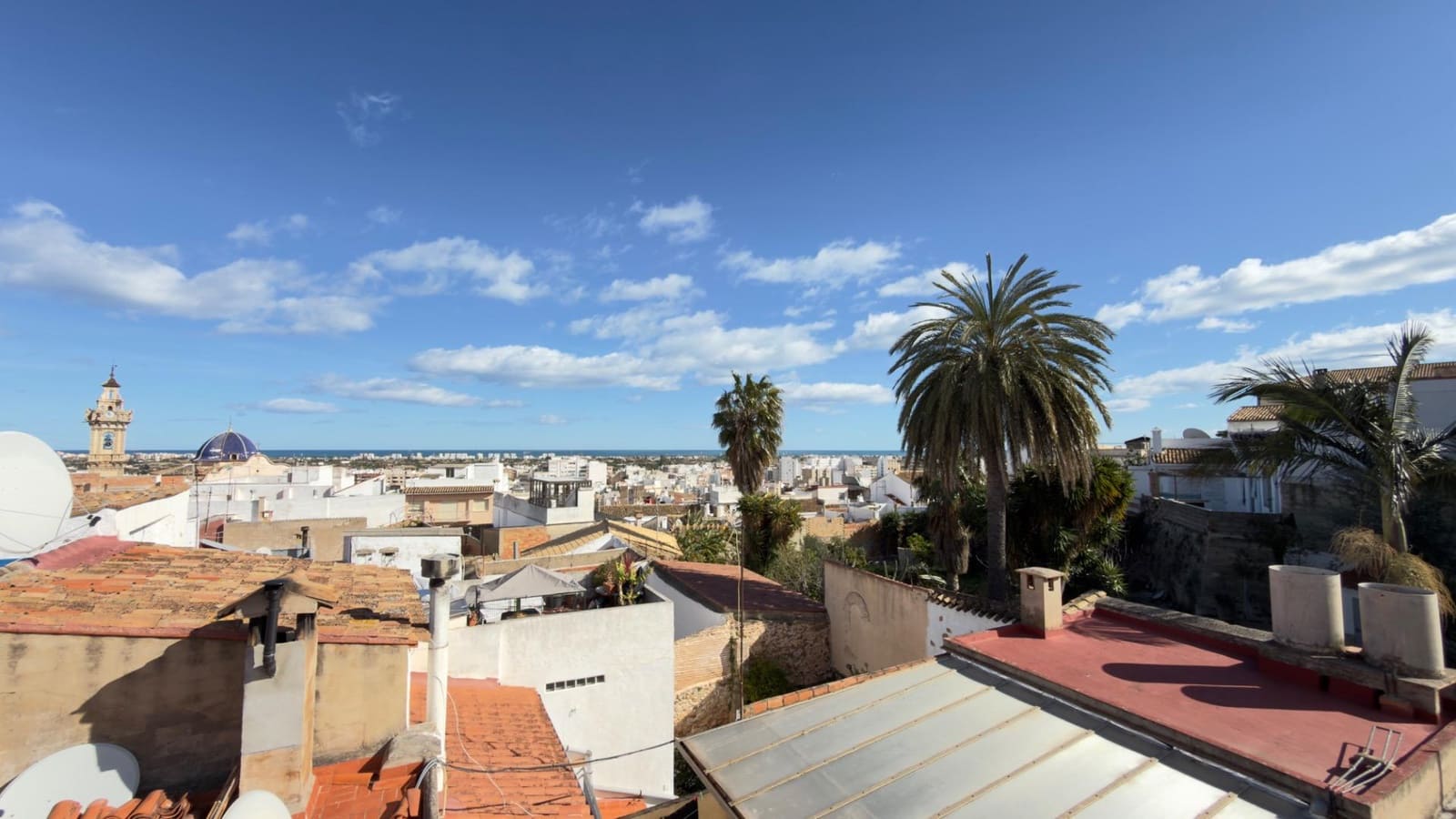 Adosado de 4 habitaciones en Oliva en venta - 139.000 € (Ref: 9627446)