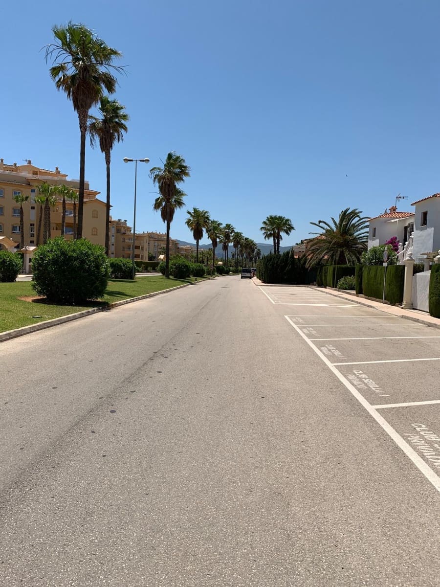 Adosado de 4 habitaciones en Oliva en venta - 139.000 € (Ref: 9627446)