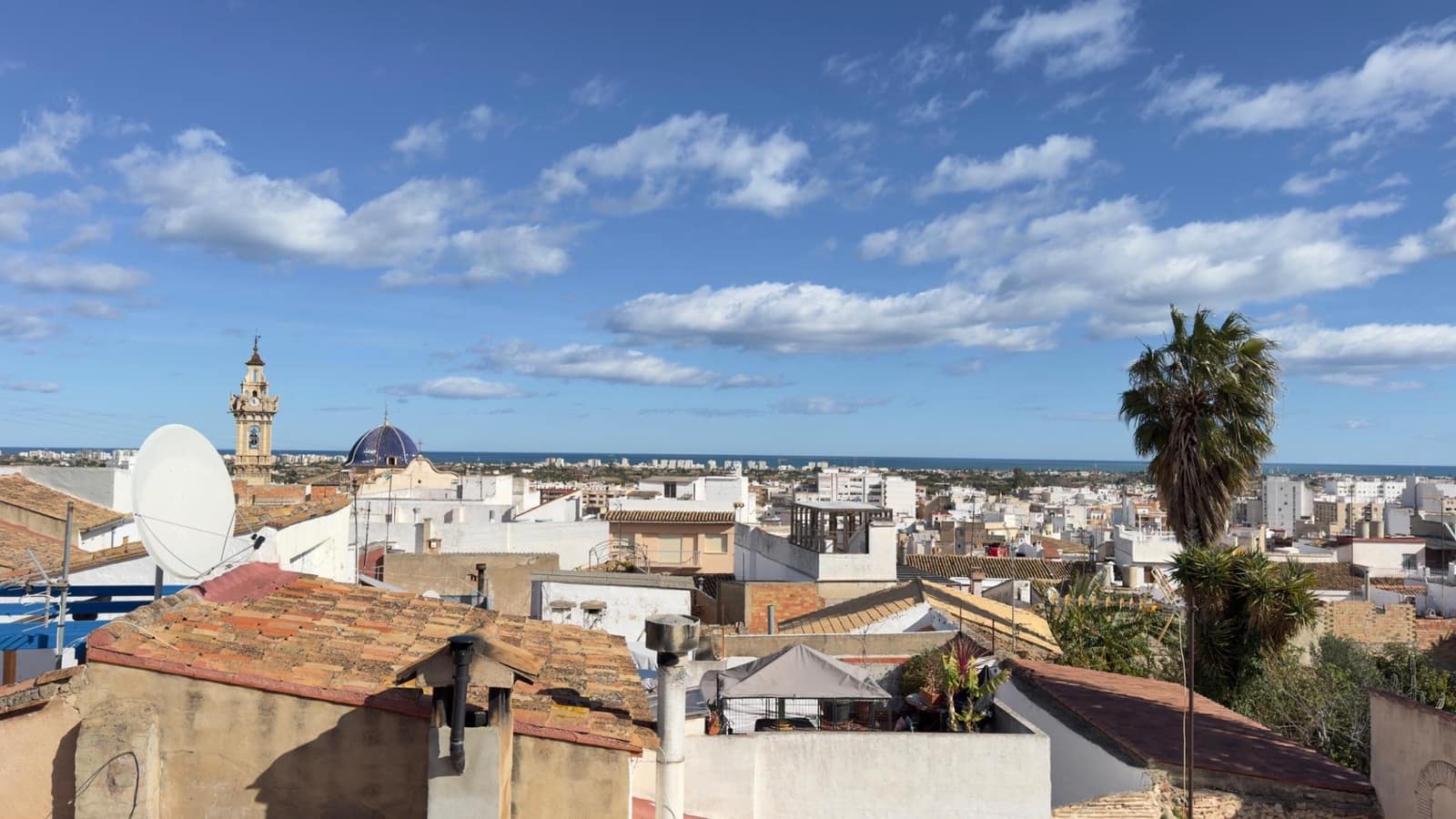 Adosado de 4 habitaciones en Oliva en venta - 139.000 € (Ref: 9627446)