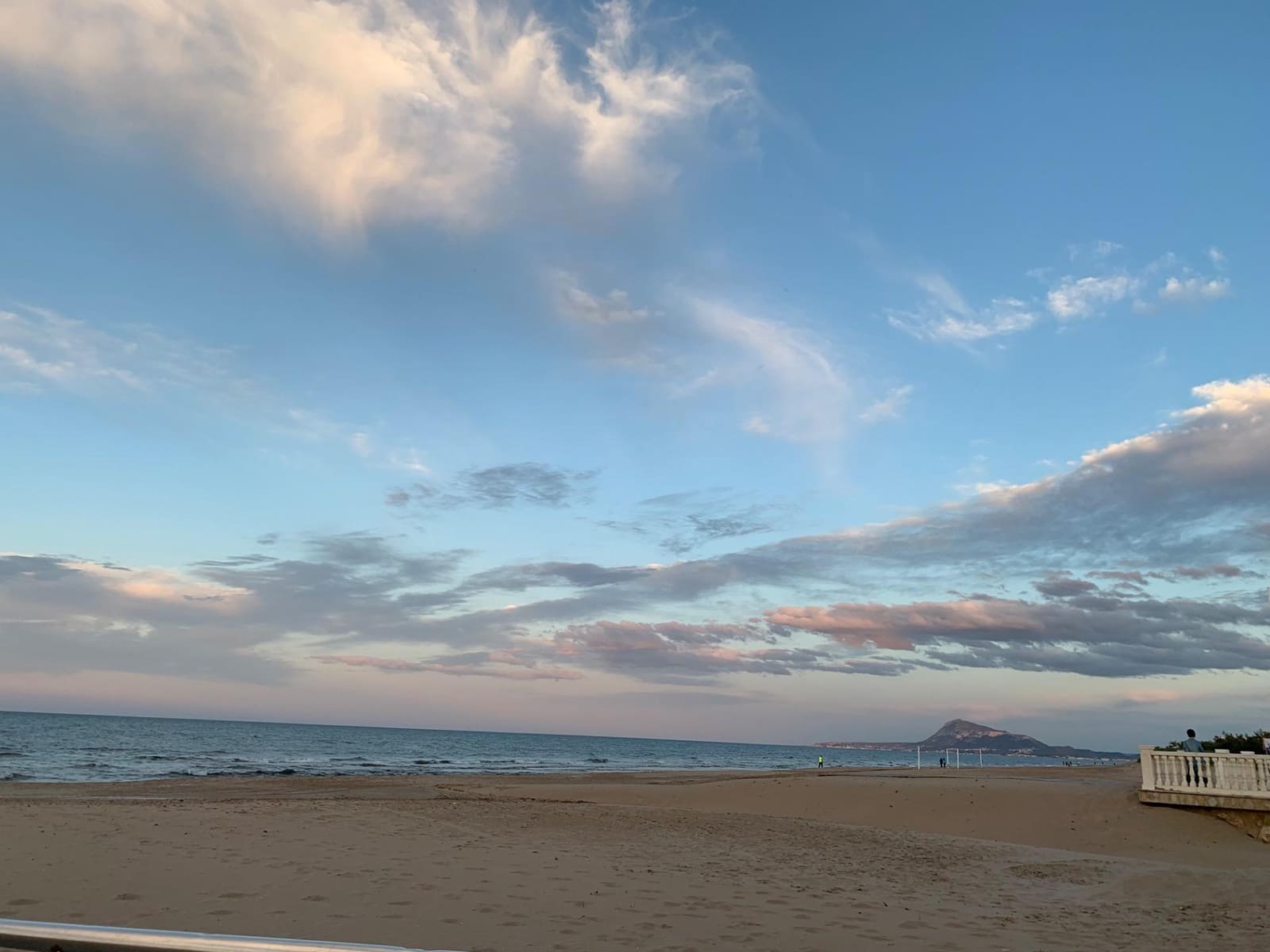 Adosado de 4 habitaciones en Oliva en venta - 139.000 € (Ref: 9627446)