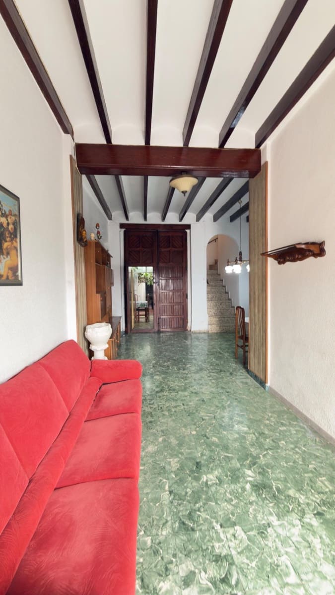 Adosado de 4 habitaciones en Oliva en venta - 139.000 € (Ref: 9627446)