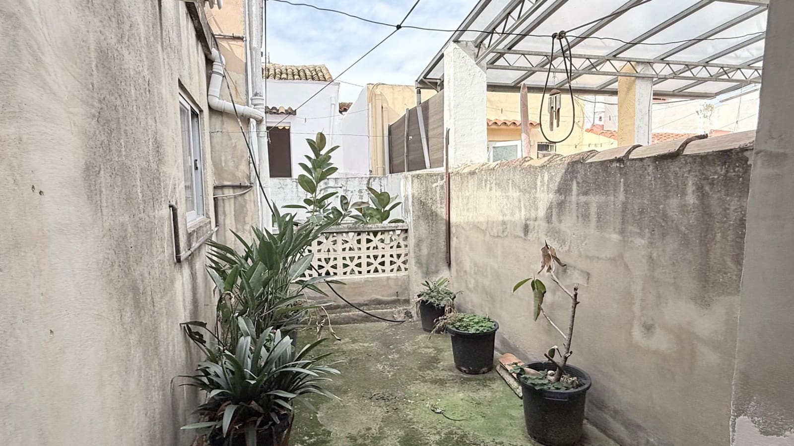 Adosado de 4 habitaciones en Oliva en venta - 139.000 € (Ref: 9627446)