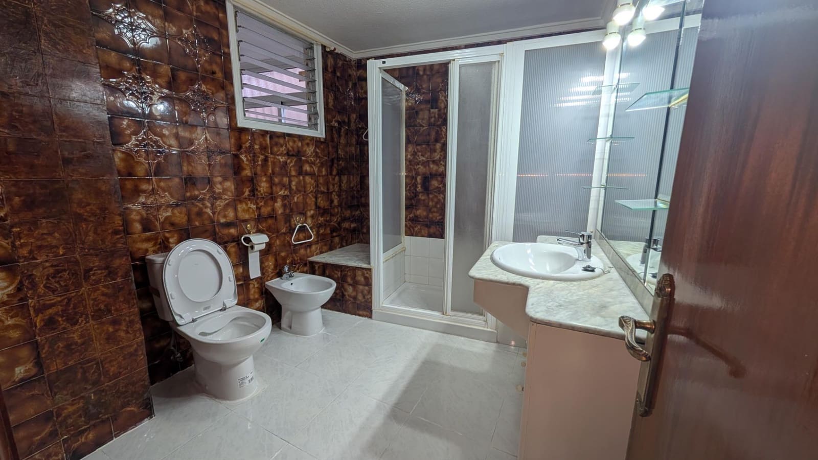 3 slaapkamer Flat te huur in Elche / Elx - € 700 (Ref: 9637507)