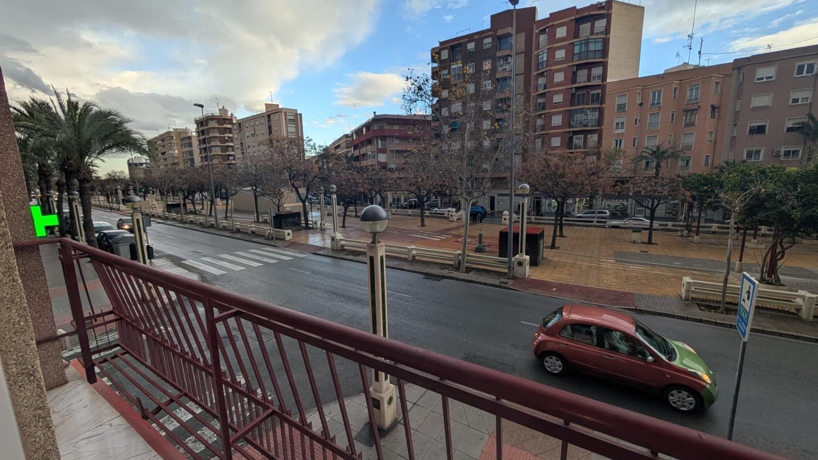 3 slaapkamer Flat te huur in Elche / Elx - € 700 (Ref: 9637507)