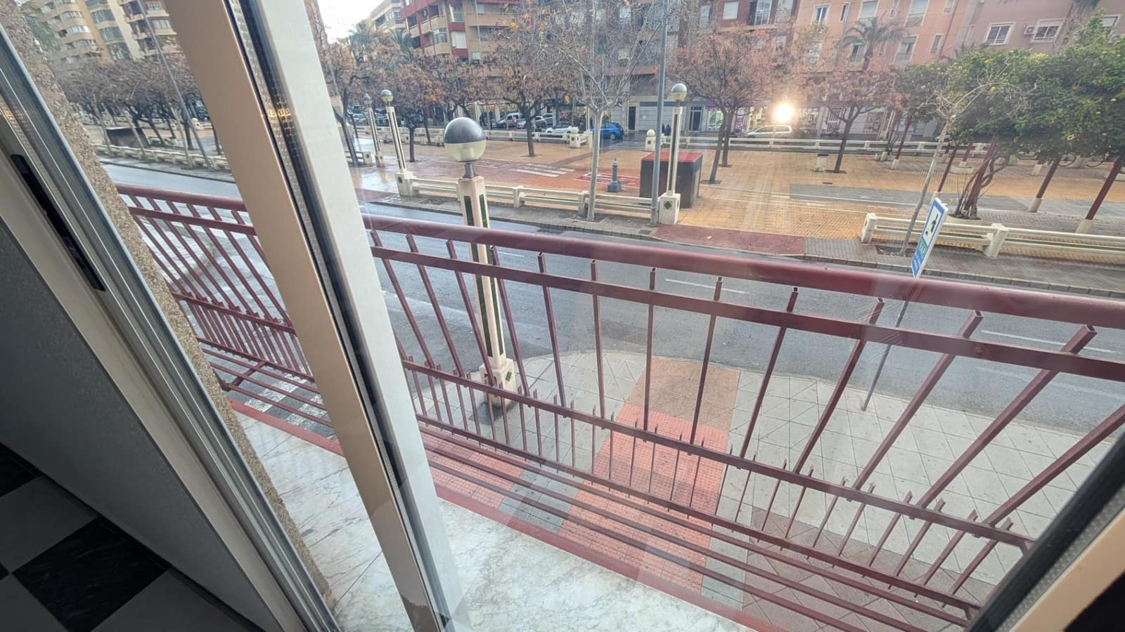 3 slaapkamer Flat te huur in Elche / Elx - € 700 (Ref: 9637507)