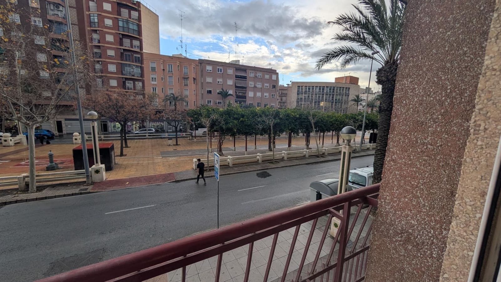 3 slaapkamer Flat te huur in Elche / Elx - € 700 (Ref: 9637507)