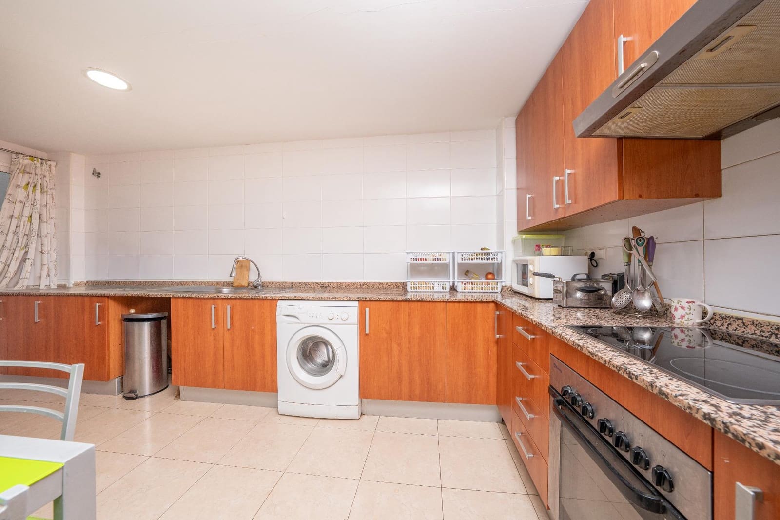 3 bedroom Flat for sale in Monforte del Cid with pool garage - € 155,000 (Ref: 9637508)