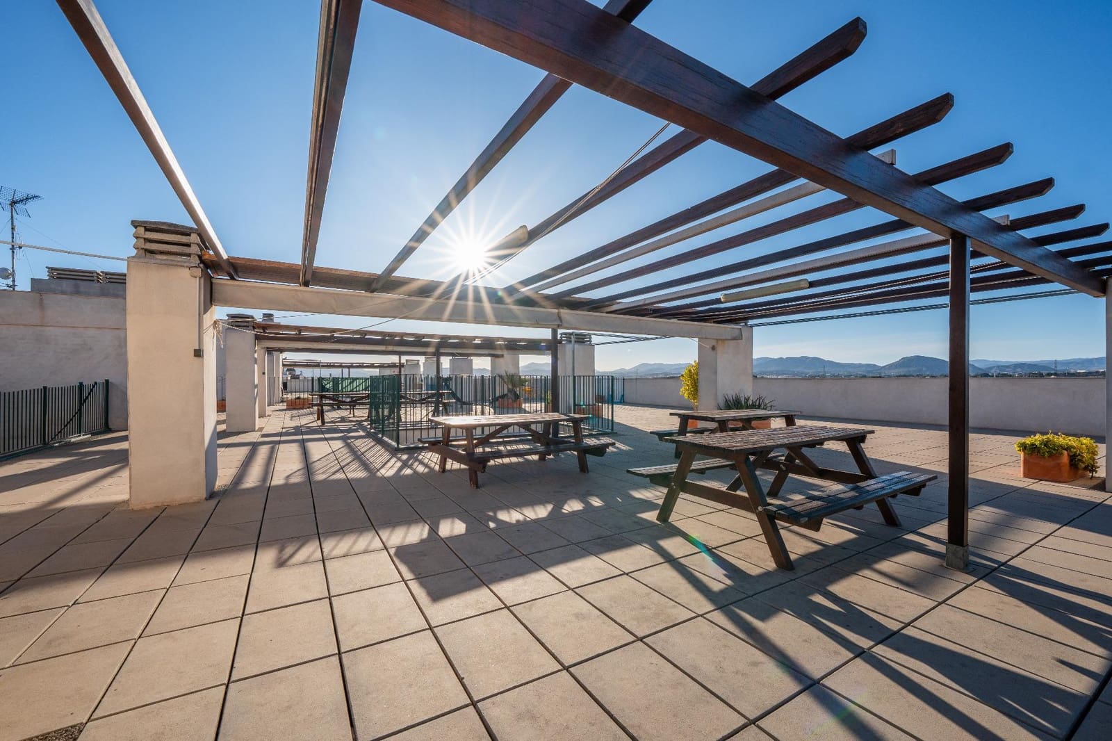 3 bedroom Flat for sale in Monforte del Cid with pool garage - € 155,000 (Ref: 9637508)