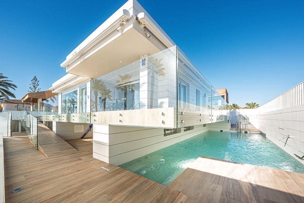 4 slaapkamer Villa te koop in Puerto de Mazarron met zwembad - € 1.500.000 (Ref: 9637509)