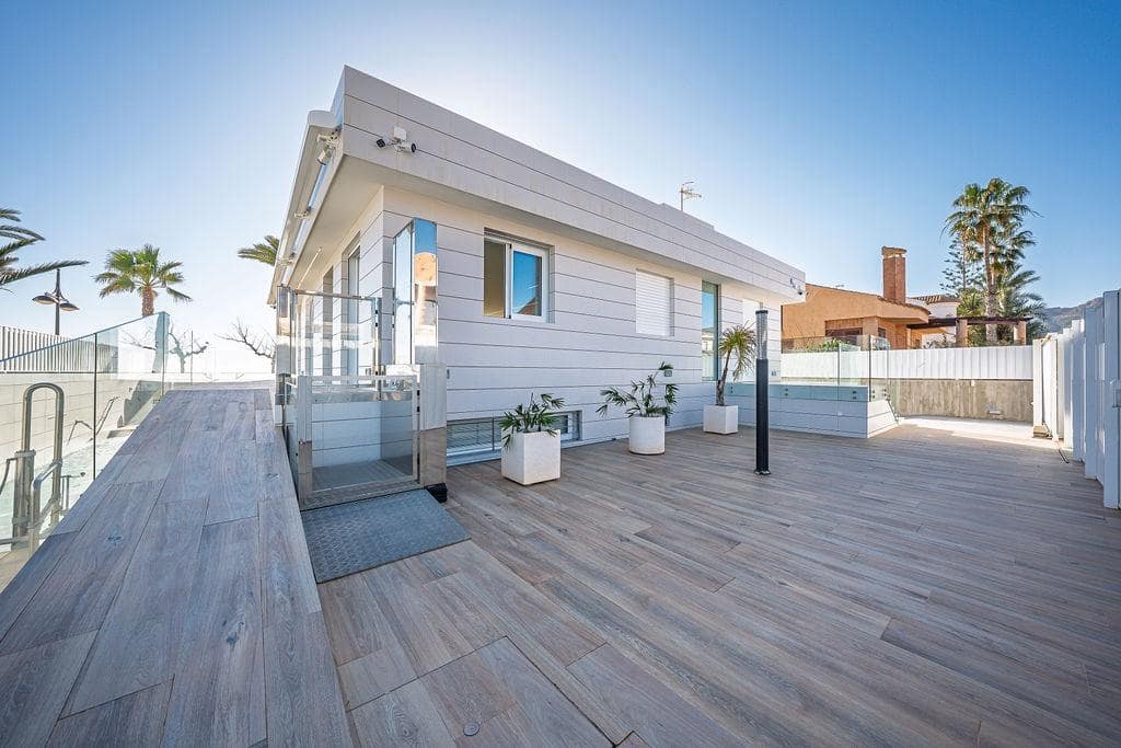 4 slaapkamer Villa te koop in Puerto de Mazarron met zwembad - € 1.500.000 (Ref: 9637509)