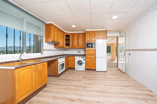 Finca/Casa Rural de 5 habitaciones en Benimarfull en venta con piscina garaje - 395.000 € (Ref: 9640369)