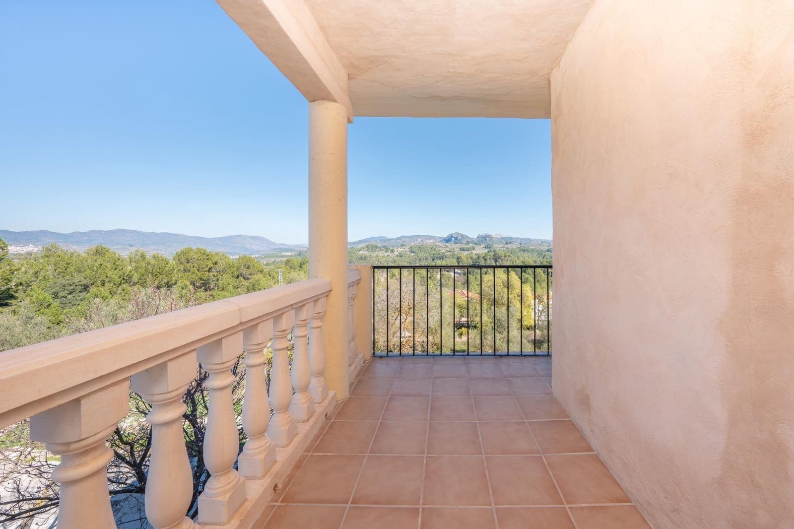 5 bedroom Finca/Country House for sale in Benimarfull with pool garage - € 395,000 (Ref: 9640369)