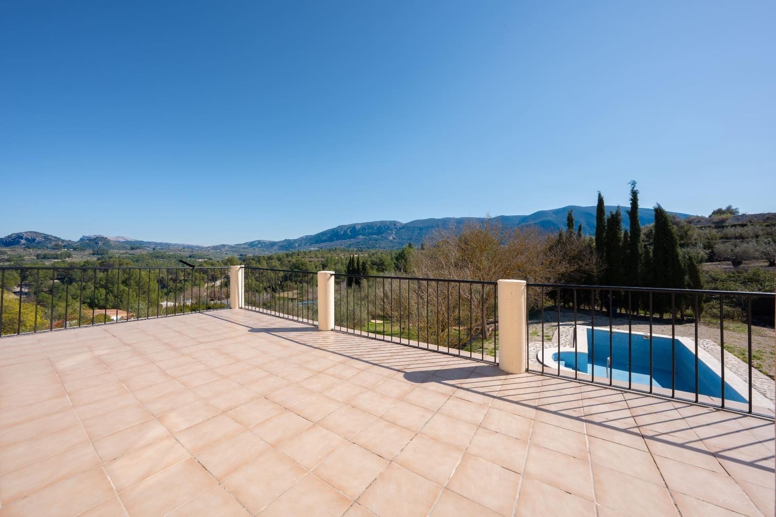5 bedroom Finca/Country House for sale in Benimarfull with pool garage - € 395,000 (Ref: 9640369)