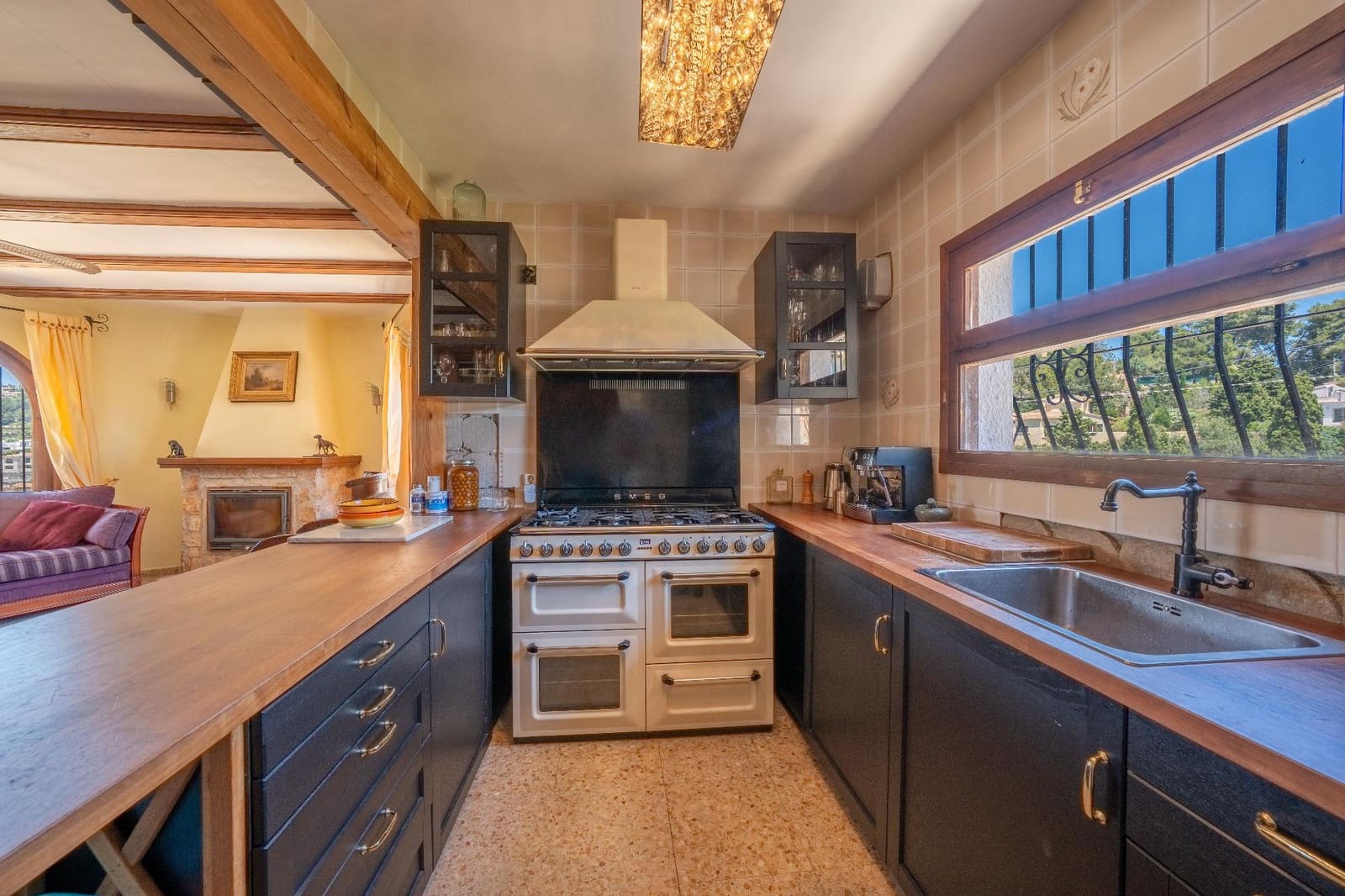3 soveværelse Villa til salg i Benissa med swimmingpool garage - € 570.000 (Ref: 9644959)