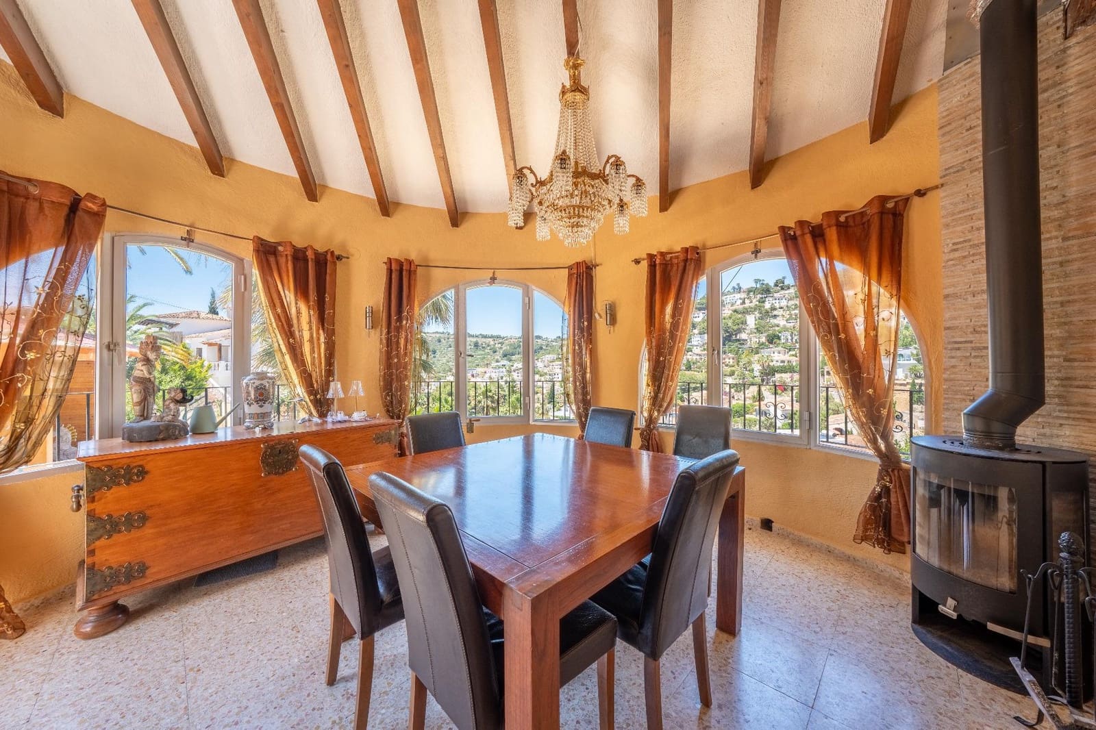 3 soveværelse Villa til salg i Benissa med swimmingpool garage - € 570.000 (Ref: 9644959)