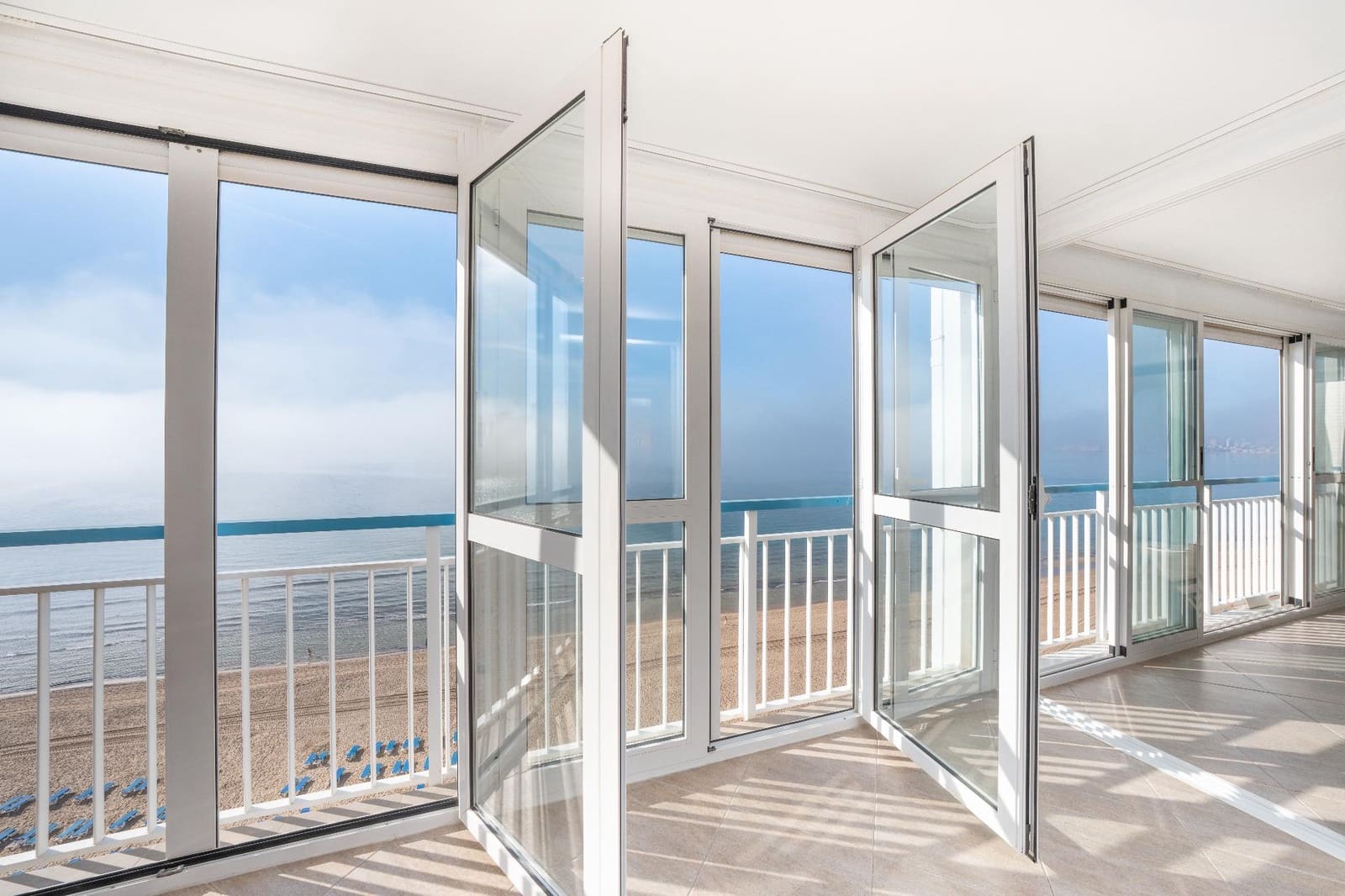 2 chambre Appartement à vendre à Benidorm avec garage - 858 000 € (Ref: 9644960)