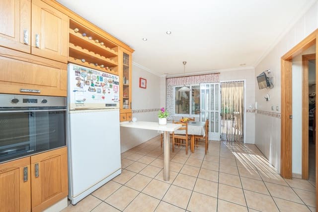 5 bedroom Terraced Villa for sale in Daya Nueva with garage - € 240,000 (Ref: 9644961)