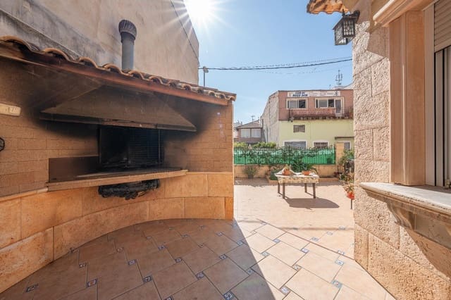 5 bedroom Terraced Villa for sale in Daya Nueva with garage - € 240,000 (Ref: 9644961)
