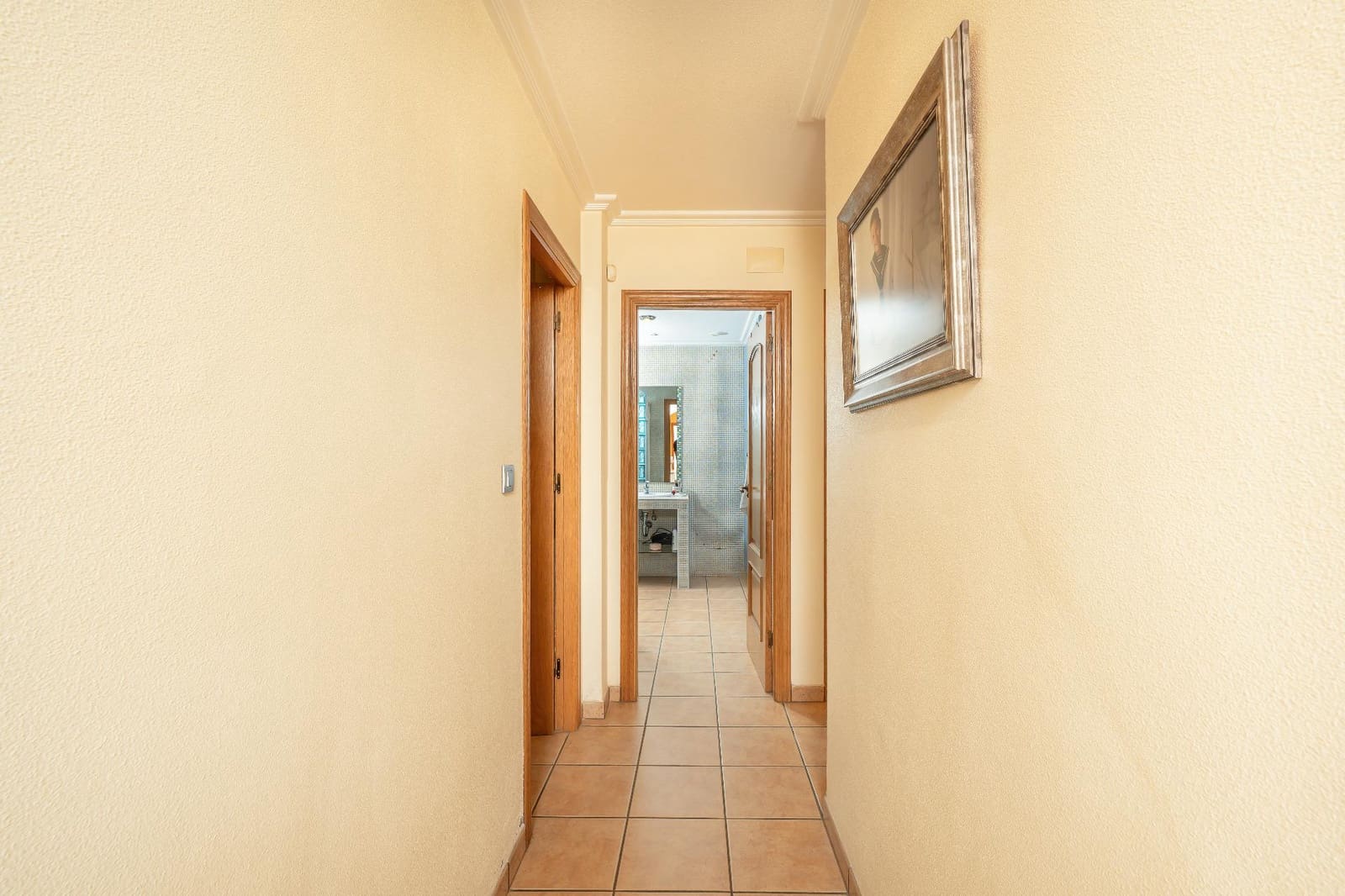5 slaapkamer Rijtjeshuis te koop in Daya Nueva met garage - € 240.000 (Ref: 9644961)