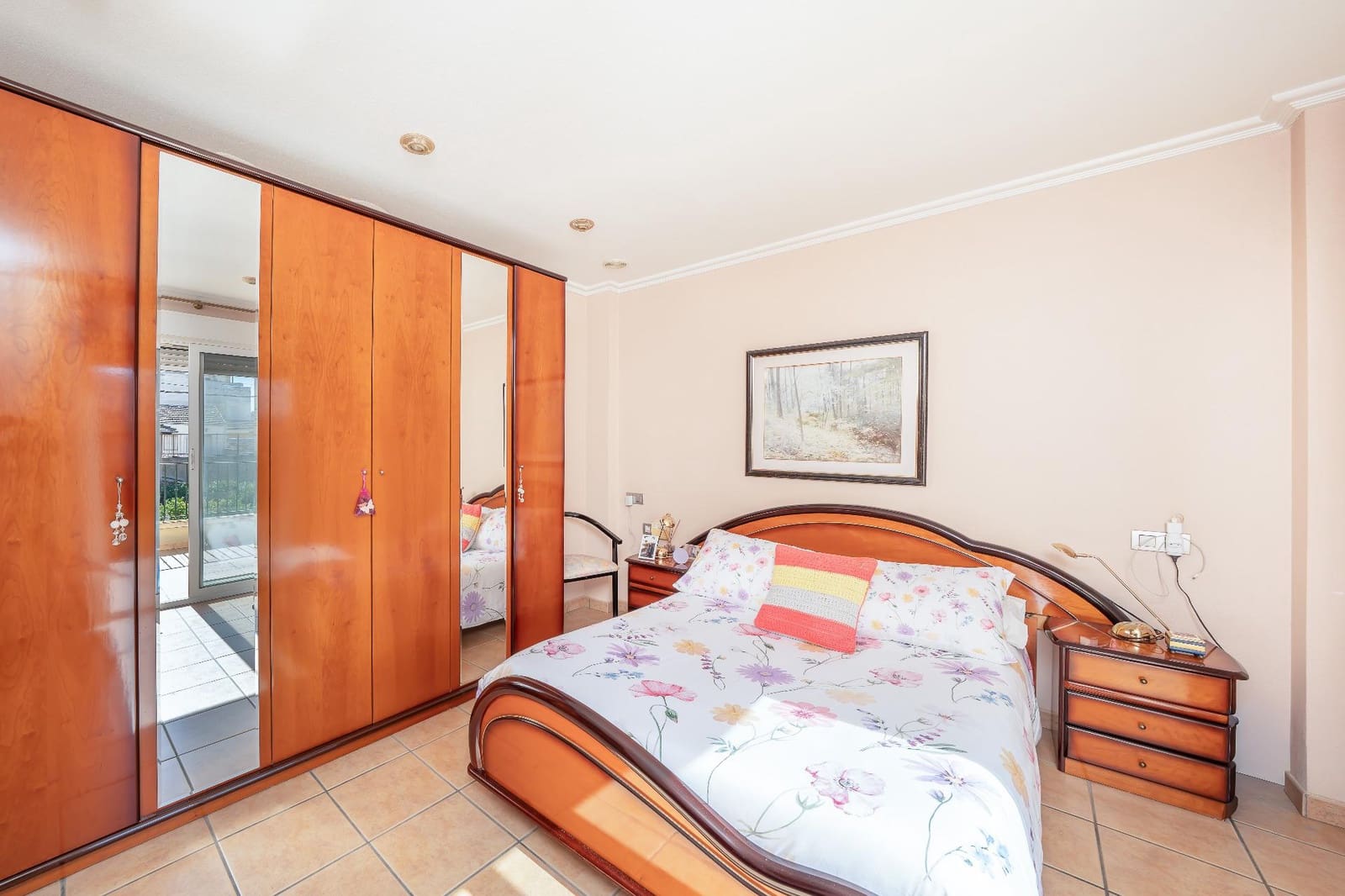 5 slaapkamer Rijtjeshuis te koop in Daya Nueva met garage - € 240.000 (Ref: 9644961)