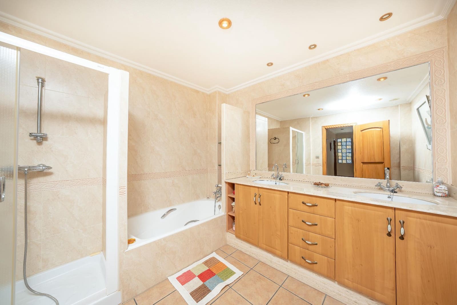 5 slaapkamer Rijtjeshuis te koop in Daya Nueva met garage - € 240.000 (Ref: 9644961)
