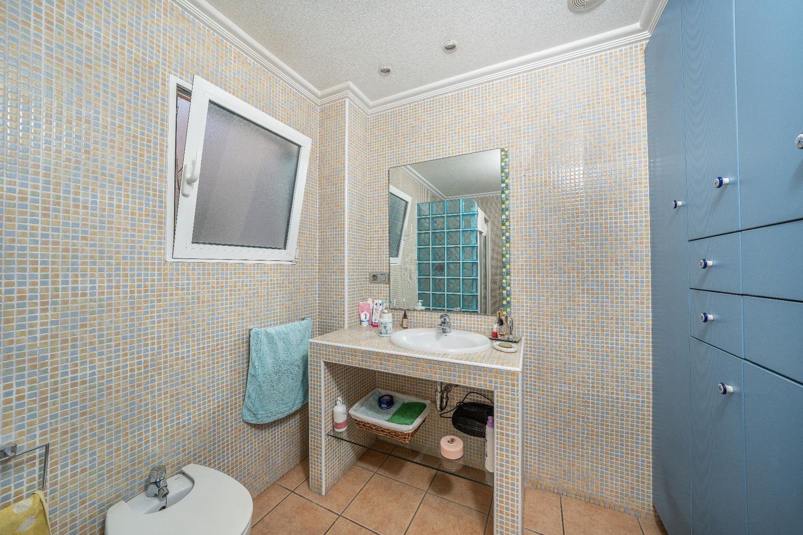 5 slaapkamer Rijtjeshuis te koop in Daya Nueva met garage - € 240.000 (Ref: 9644961)