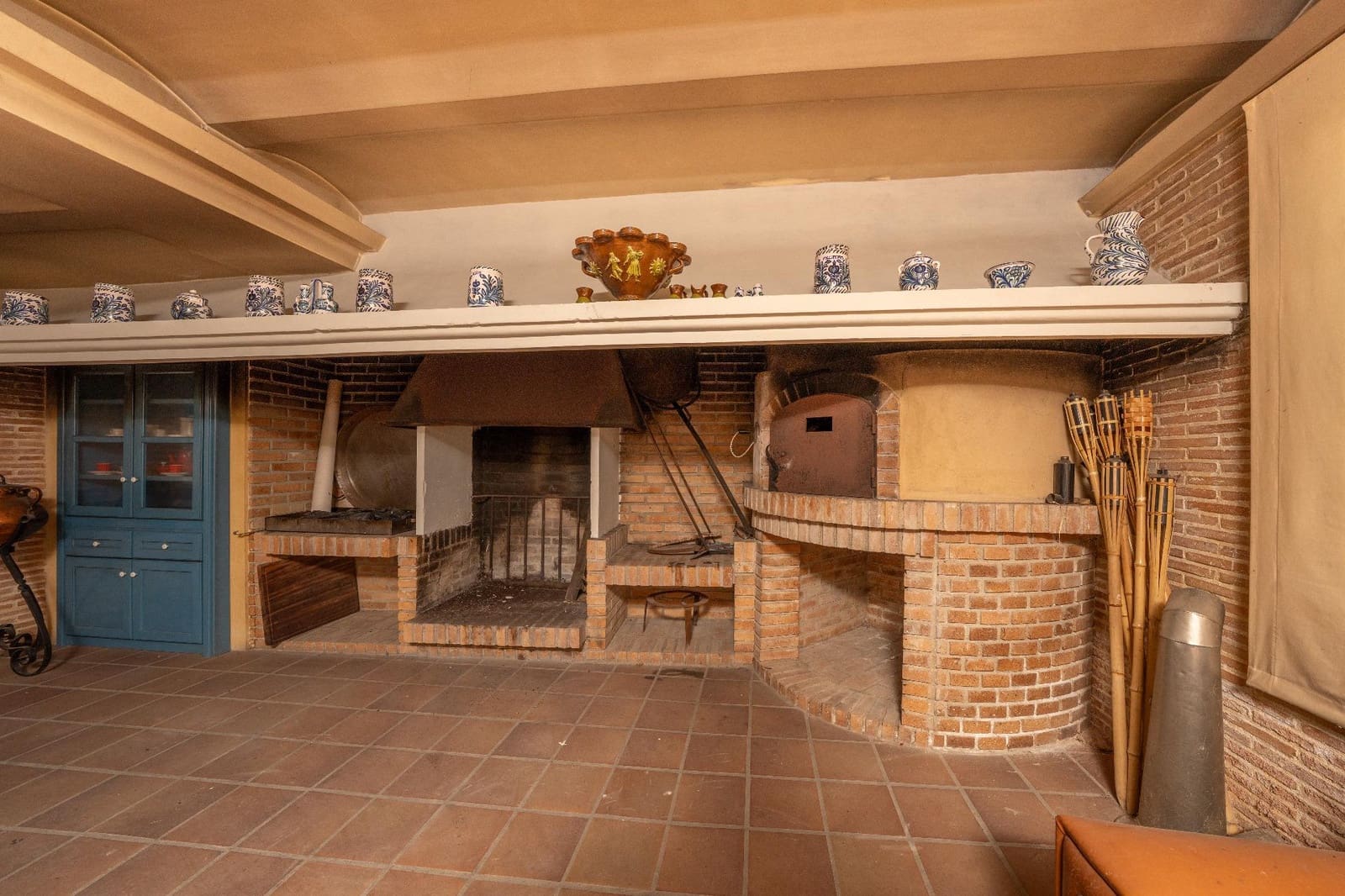 8 chambre Villa/Maison à vendre à Almansa avec piscine garage - 1 195 000 € (Ref: 9651878)