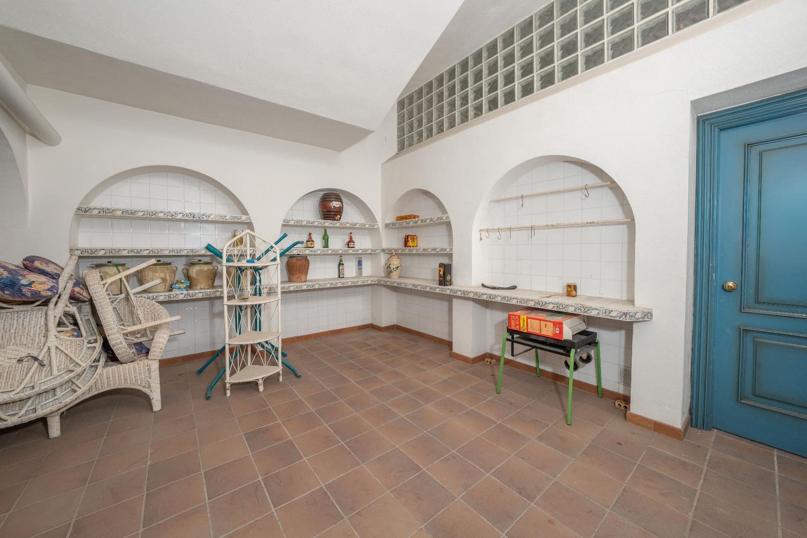 8 chambre Villa/Maison à vendre à Almansa avec piscine garage - 1 195 000 € (Ref: 9651878)