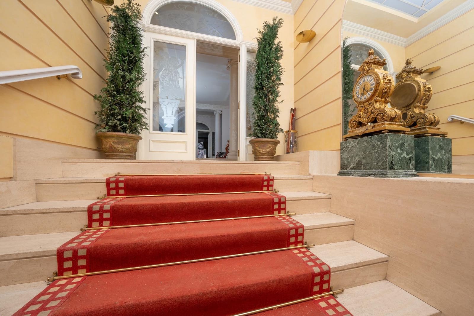 8 chambre Villa/Maison à vendre à Almansa avec piscine garage - 1 195 000 € (Ref: 9651878)