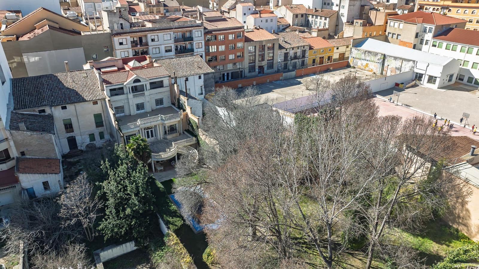 8 chambre Villa/Maison à vendre à Almansa avec piscine garage - 1 195 000 € (Ref: 9651878)