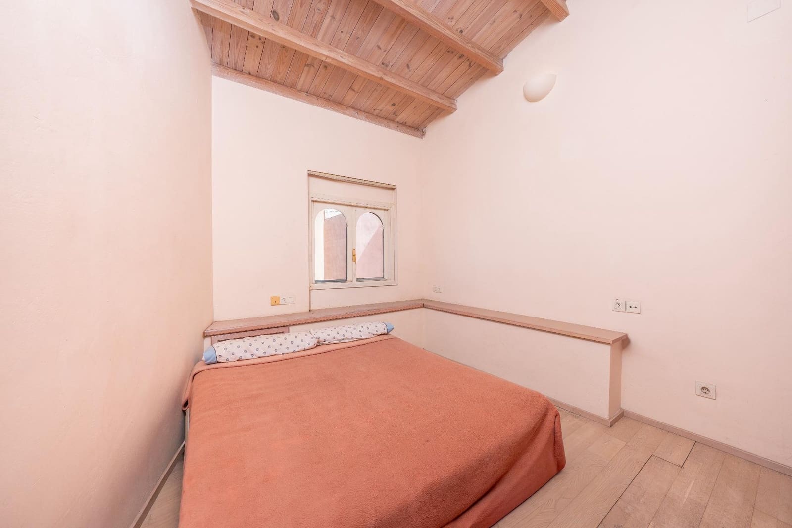8 bedroom Villa for sale in Almansa with pool garage - € 1,095,000 (Ref: 9651878)