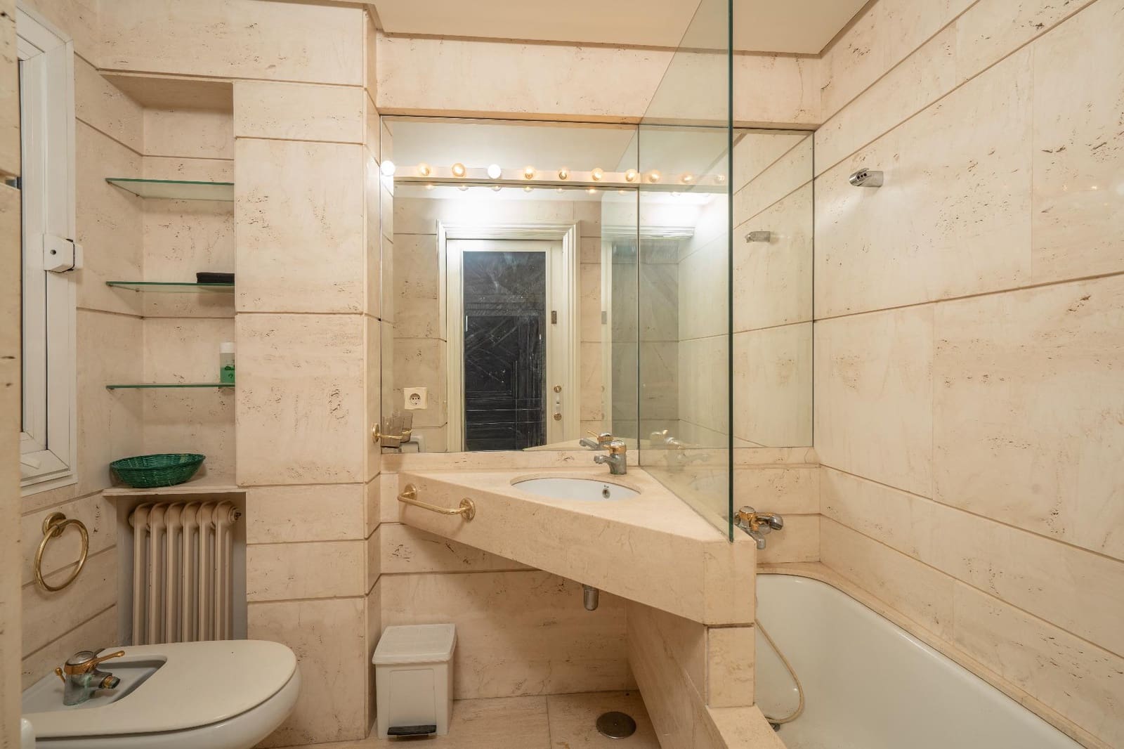 8 bedroom Villa for sale in Almansa with pool garage - € 1,095,000 (Ref: 9651878)