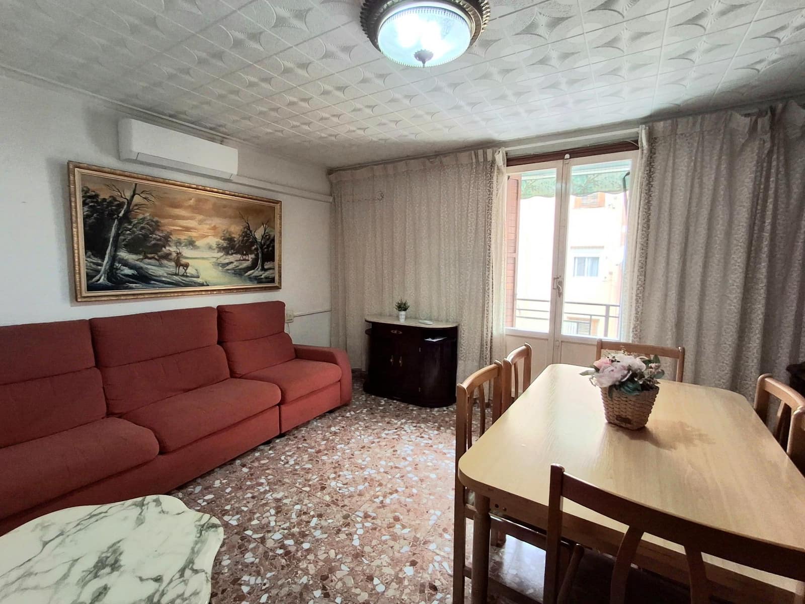 3 sovrum Lägenhet att hyra i Alicante stad - 800 € (Ref: 9651879)