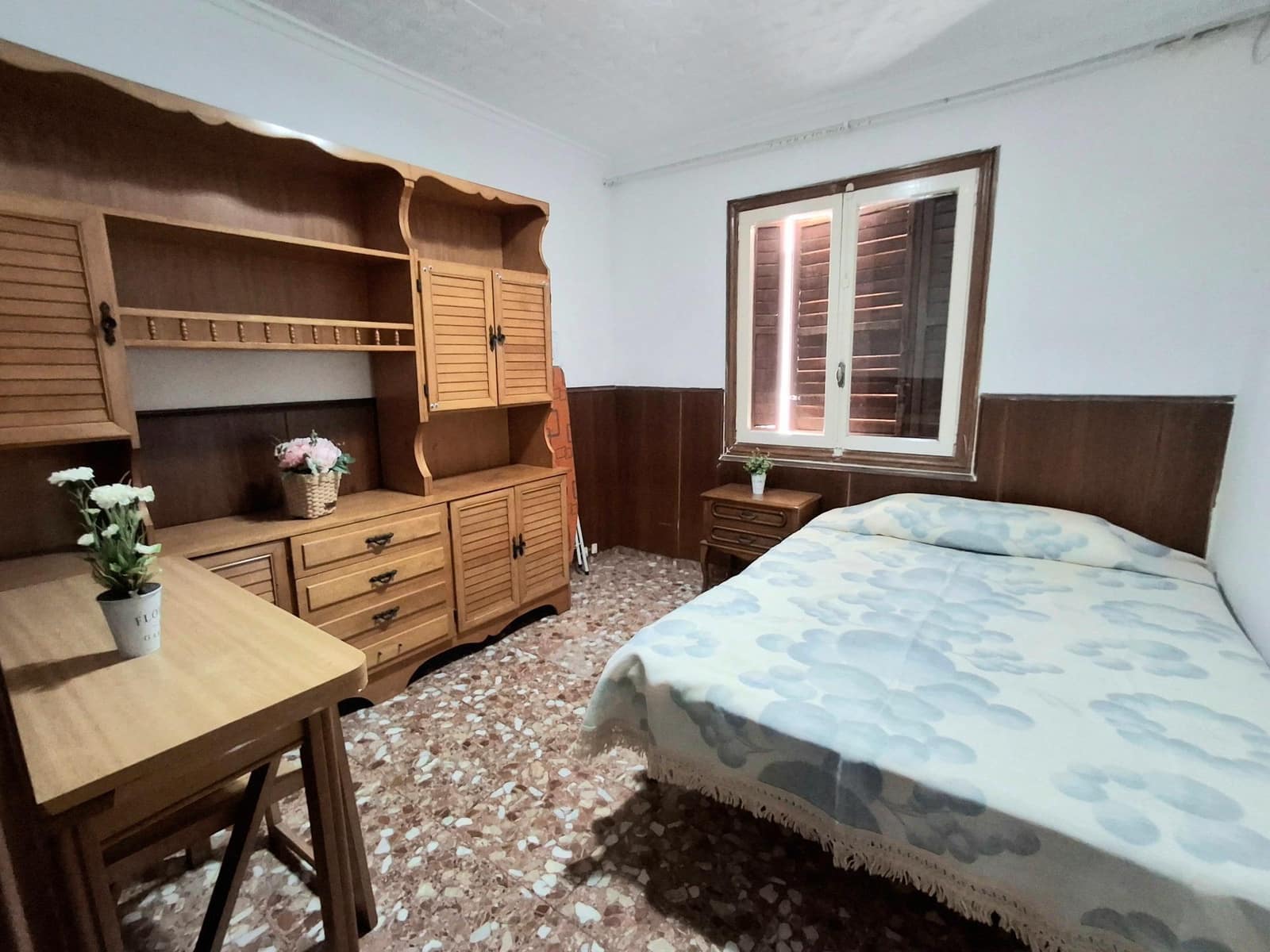 3 sovrum Lägenhet att hyra i Alicante stad - 800 € (Ref: 9651879)