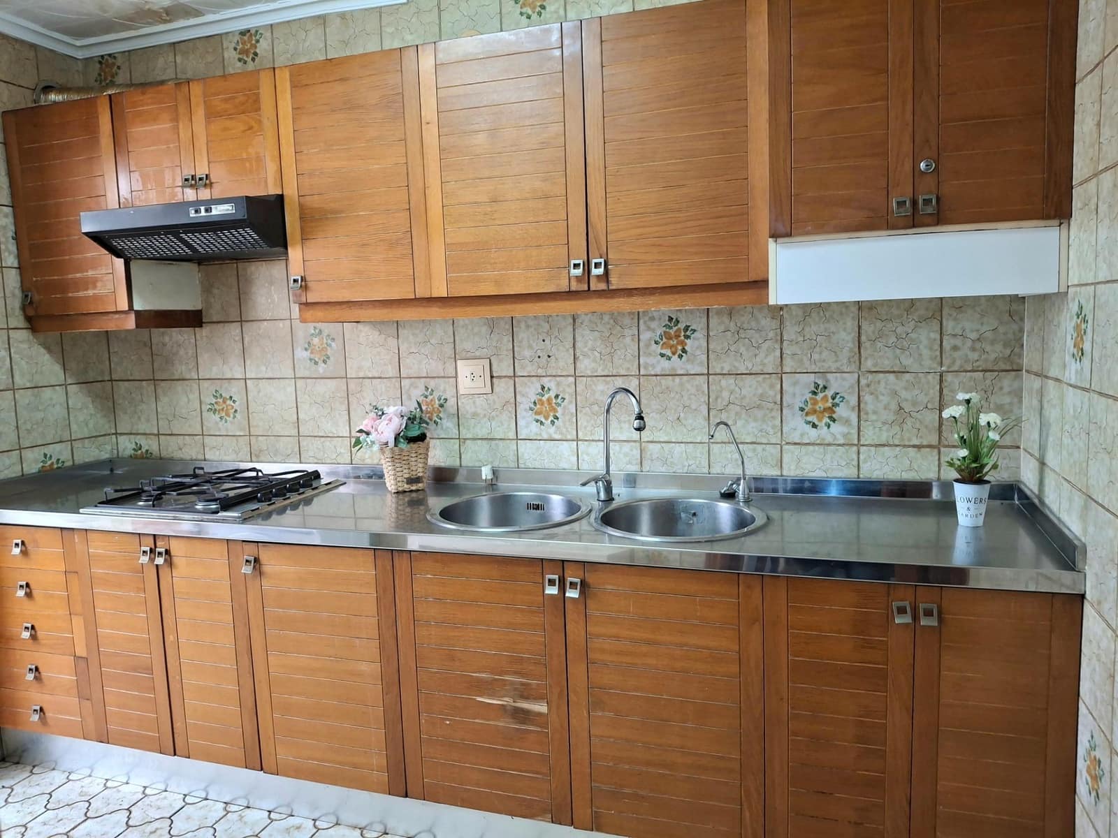 3 sovrum Lägenhet att hyra i Alicante stad - 800 € (Ref: 9651879)