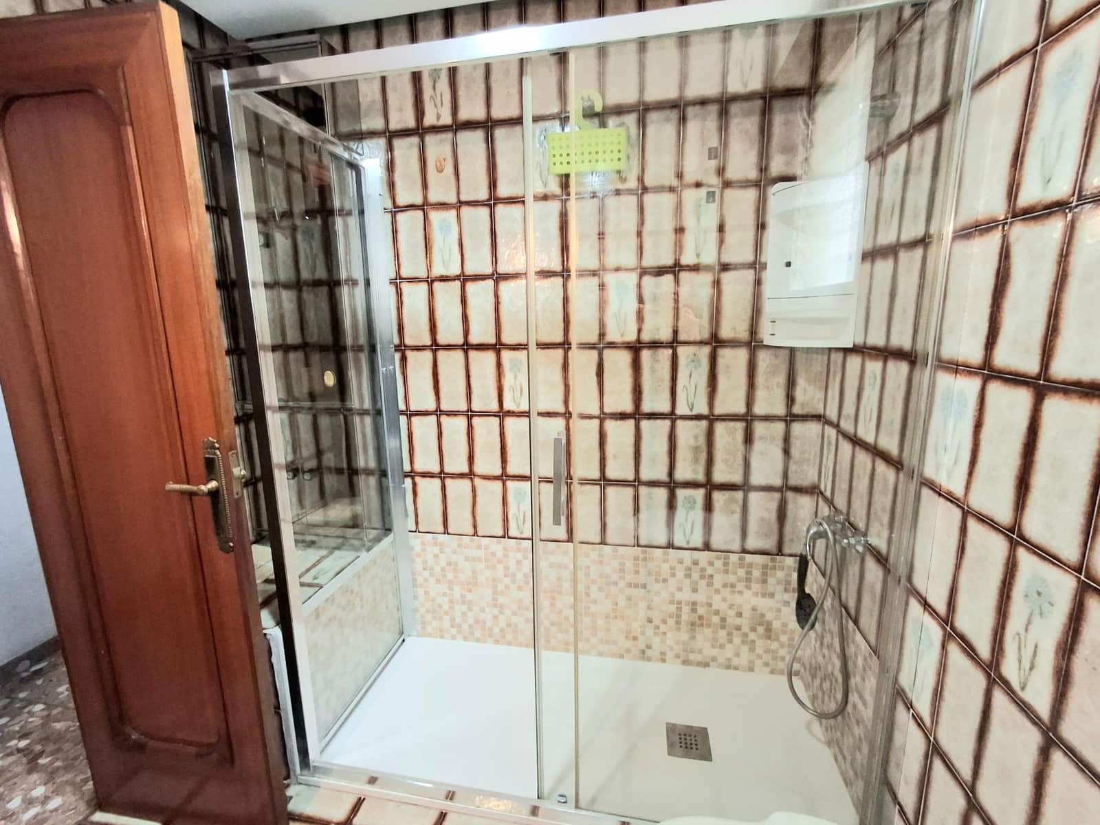 3 sovrum Lägenhet att hyra i Alicante stad - 800 € (Ref: 9651879)