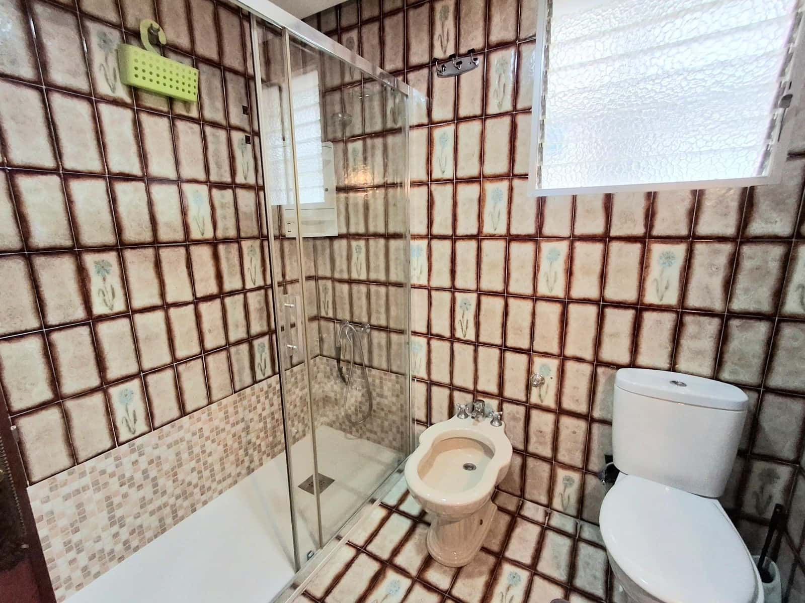 3 sovrum Lägenhet att hyra i Alicante stad - 800 € (Ref: 9651879)