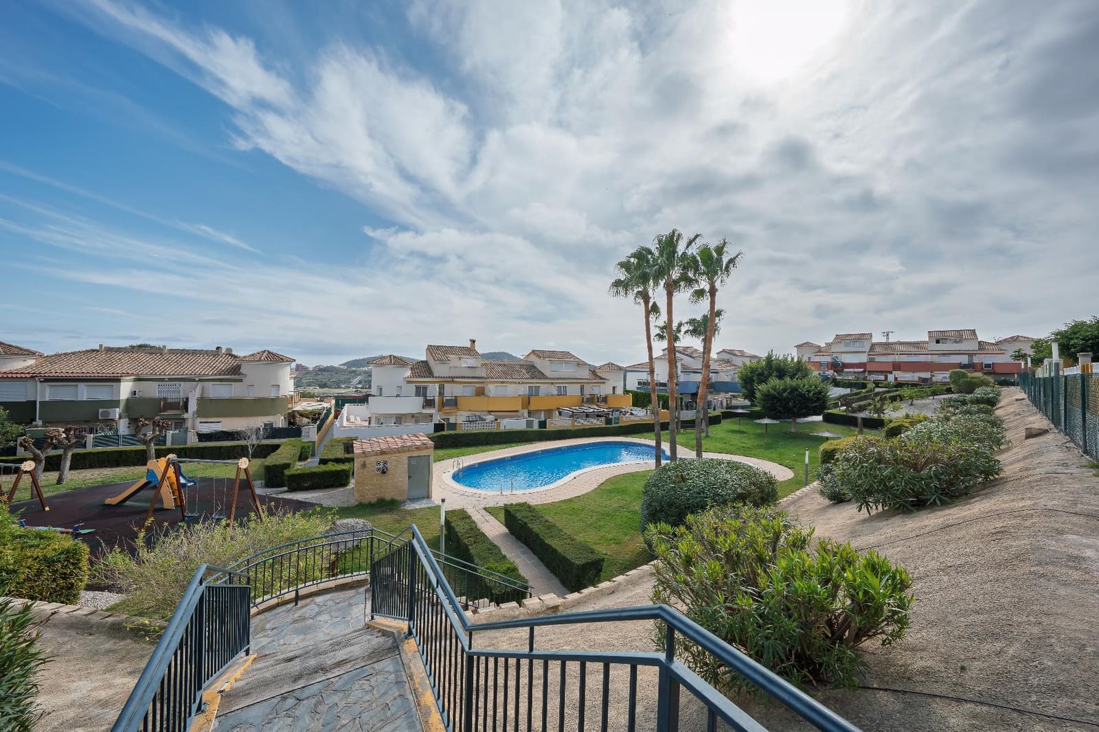 2 bedroom Apartment for sale in Finestrat with pool - € 265,900 (Ref: 9651880)