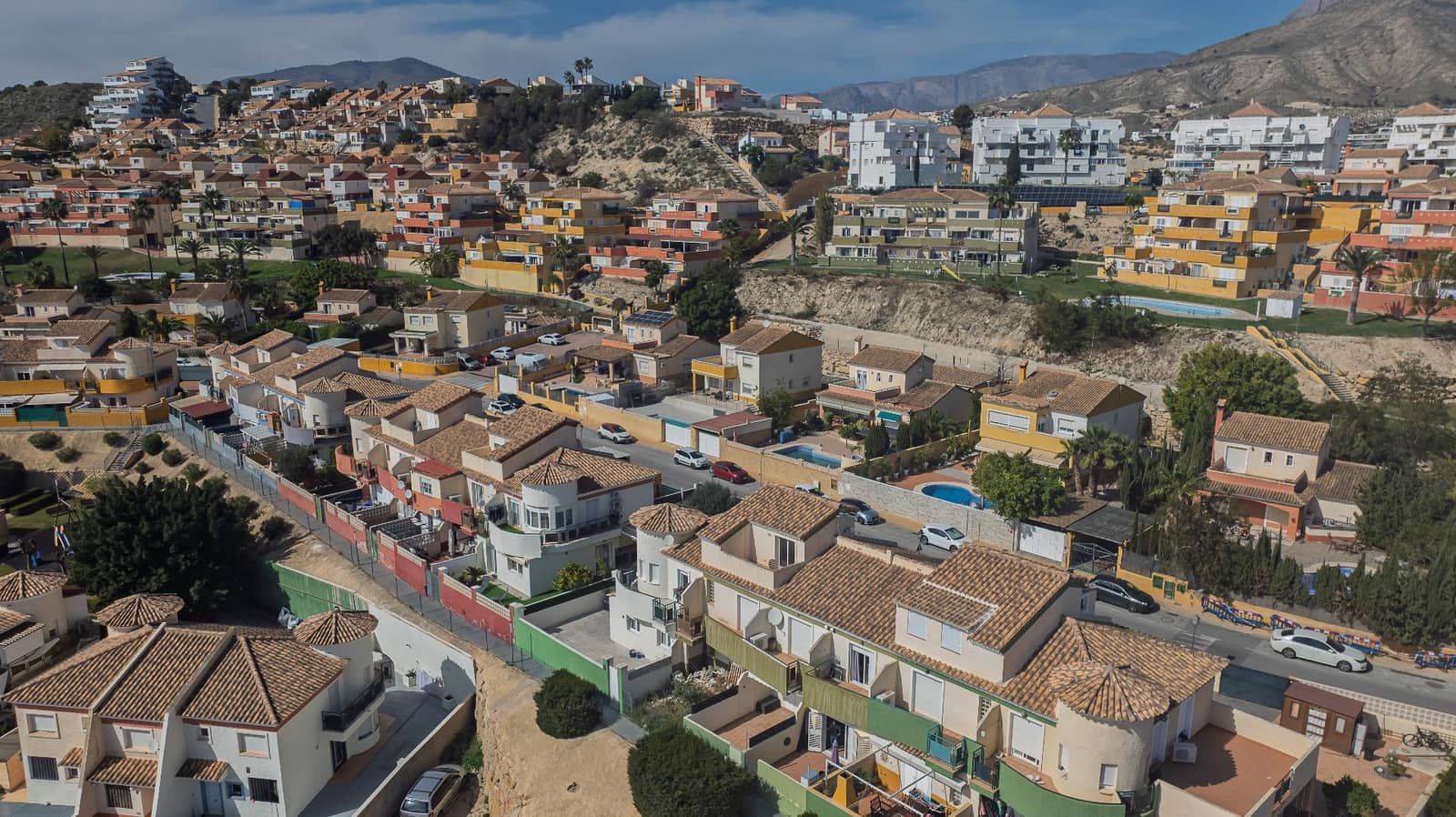 2 bedroom Apartment for sale in Finestrat with pool - € 265,900 (Ref: 9651880)